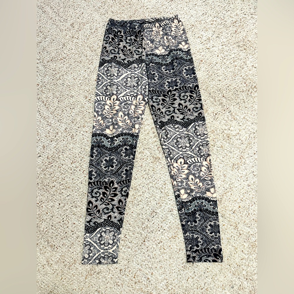 Leggings - Black and Cream